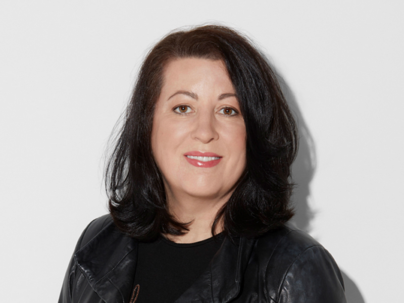 Carla Hendra Retiring From Ogilvy After 28 Years
