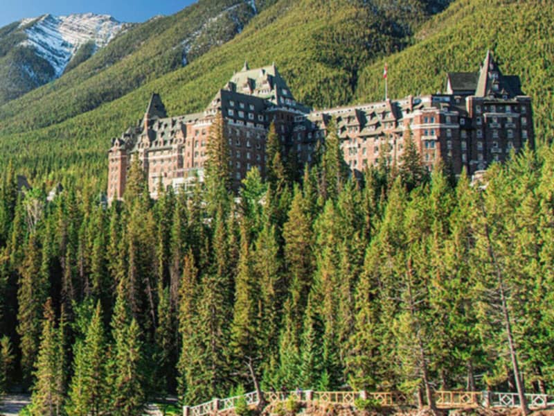 Fairmont Hotels Strikes Global Partnership With H&S